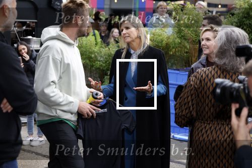 Eindhoven 26 oktober 2023
Koningin Maxima op bezok bij de dutch design week in Eindhoven . Maxima had haar goede vriendin Mariska Dietz mee genomen . Mariska Heeft paleis huis Den Bosch ingericht . Jochem Goedhals