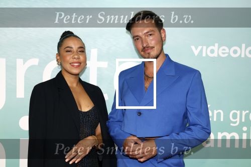 Amsterdam 10 oktober 2023
Premiere een grote familie in Tuschinski . Vidoeland gaat het uitzenden. Leroy Jory met een vriendin
