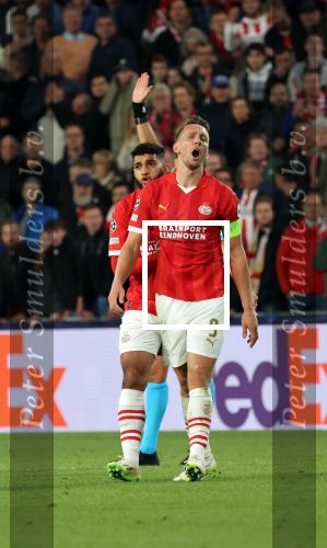 Eindhoven, 3 Oktober 2023
Championsleague PSV-Sevilla, eindstand 2-2
Luuk de Jong vol onbegrip over scheidsrechter