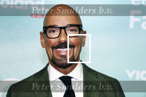 Amsterdam 10 oktober 2023
Premiere een grote familie in Tuschinski . Vidoeland gaat het uitzenden. maik de Boer met een kennis