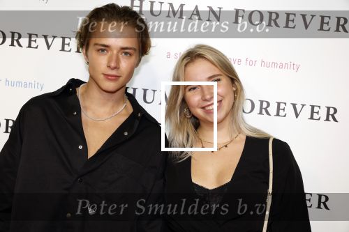 Amsterdam 9 oktober 2023
Premiere Human Forever door oa Teun Toebes in Tuschinski. Mark Lucas en Marit Hanse