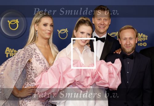 Amsterdam 12 oktober 2023
Televizierring 2023 in Carre .
Noa Vahle won de prijs voor talent van het jaar. Oranje zomer met oa Merel Ek, Helene Hendriks, Noa Vahle Jack v gelder Raymond Mens Sam Hagens  en Pieter Cobelens