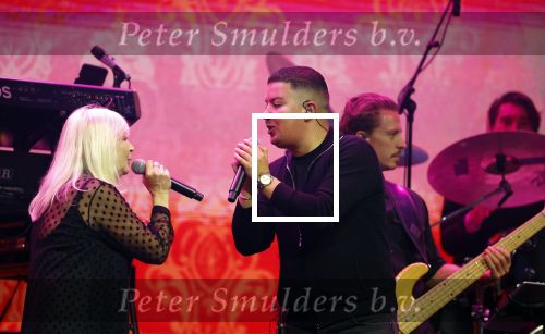 Tilburg 2 oktober 2023
Buma Prijzen in 013 in Tilburg .
Zangeres Mieke zingt samen met Marco Schuitmaker het liedje Engelbewaarder.