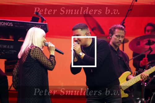 Tilburg 2 oktober 2023
Buma Prijzen in 013 in Tilburg .
Zangeres Mieke zingt samen met Marco Schuitmaker het liedje Engelbewaarder.