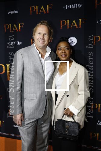 Amsterdam 13 oktober 2023
Premiere Piaf in het DeLamar theater.
Natacha Harlequin met partner