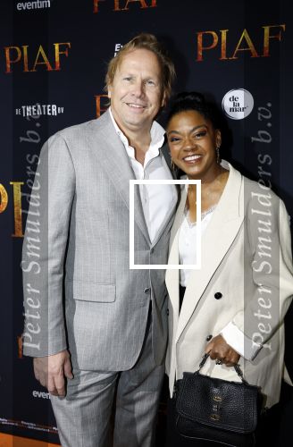 Amsterdam 13 oktober 2023
Premiere Piaf in het DeLamar theater.
Natacha Harlequin met partner