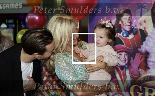 Amsterdam 30 september 2023
Premiere de Grote sinterklaasfilm in Pathe Noord.
Rene froger en Maxime Froger zitten in de film . Natasja Froger en hun kleinkinderen kwamen mee op de rode loper