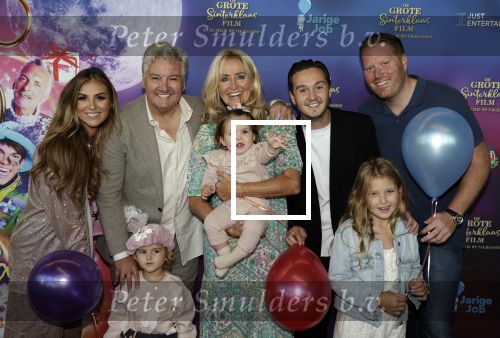 Amsterdam 30 september 2023
Premiere de Grote sinterklaasfilm in Pathe Noord.
Rene froger en Maxime Froger zitten in de film . Natasja Froger en hun kleinkinderen kwamen mee op de rode loper