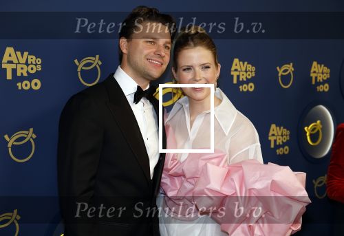 Amsterdam 12 oktober 2023
Televizierring 2023 in Carre .
Noa Vahle won de prijs voor talent van het jaar. Noa Vahle en haar vriend Tim de Wild