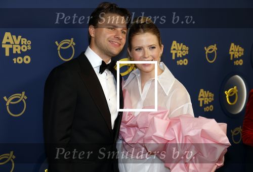 Amsterdam 12 oktober 2023
Televizierring 2023 in Carre .
Noa Vahle won de prijs voor talent van het jaar. Noa Vahle en haar vriend Tim de Wild