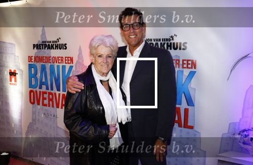 Gouda 16 oktober 2023
Premiere komedie over een bankoverval in Schouwburg Gouda. Pamela Teves met partner Hans Cornelisse