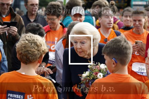 Soestdijk 7 oktober 2023
Prinses Beatrix is bij de walk voor het spierfonds waarvan de finish bij Paleis Soestdijk is.