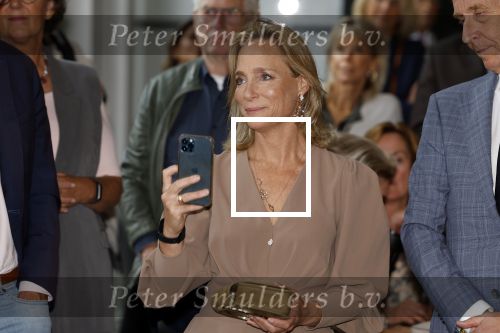 Soestdijk 11 oktober 2023
 Prinses Margarita de Bourbon de Parme poseert voorafgaand aan de opening van de tentoonstelling De vrouwen van Soestdijk op Paleis Soestdijk. In de tentoonstelling staan de vrouwen die het paleis gevormd hebben en er verbleven centraal, onder wie koningin Juliana, koningin-regentes Emma van Waldeck-Pyrmont en prinses