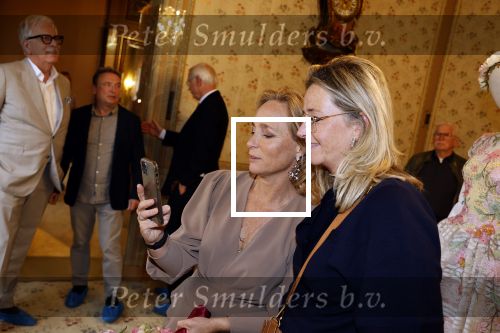 Soestdijk 11 oktober 2023
 Prinses Margarita de Bourbon de Parme poseert voorafgaand aan de opening van de tentoonstelling De vrouwen van Soestdijk op Paleis Soestdijk. In de tentoonstelling staan de vrouwen die het paleis gevormd hebben en er verbleven centraal, onder wie koningin Juliana, koningin-regentes Emma van Waldeck-Pyrmont en prinses