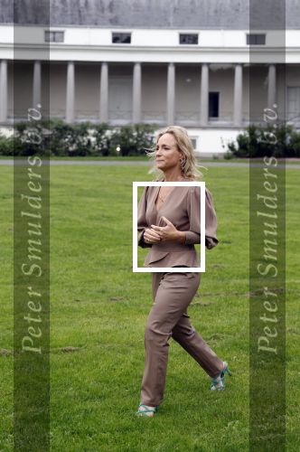 Soestdijk 11 oktober 2023
 Prinses Margarita de Bourbon de Parme poseert voorafgaand aan de opening van de tentoonstelling De vrouwen van Soestdijk op Paleis Soestdijk. In de tentoonstelling staan de vrouwen die het paleis gevormd hebben en er verbleven centraal, onder wie koningin Juliana, koningin-regentes Emma van Waldeck-Pyrmont en prinses