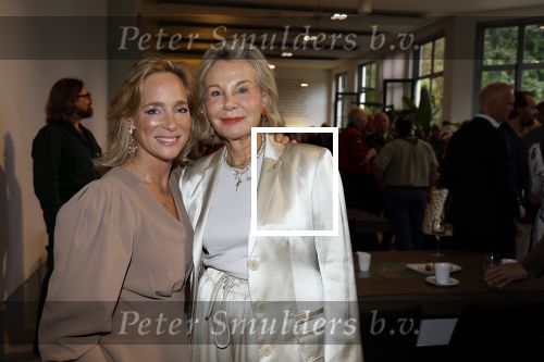 Soestdijk 11 oktober 2023
 Prinses Margarita de Bourbon de Parme poseert voorafgaand aan de opening van de tentoonstelling De vrouwen van Soestdijk op Paleis Soestdijk. In de tentoonstelling staan de vrouwen die het paleis gevormd hebben en er verbleven centraal, onder wie koningin Juliana, koningin-regentes Emma van Waldeck-Pyrmont . Nicole Uniquole Maya Meijer en Prinses Margarita