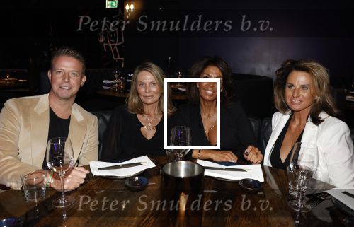 Amsterdam 28 september 2023
Premiere Hans Klok bij the Harbour Club.
rachel Hazes kwam met Jeanine Heruer en Jacqueline Laats