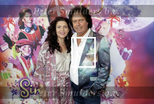 Amsterdam 30 september 2023
Premiere de Grote sinterklaasfilm in Pathe Noord.
Rene Leblanc met partner Jolanda
