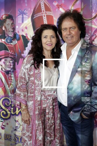 Amsterdam 30 september 2023
Premiere de Grote sinterklaasfilm in Pathe Noord.
Rene Leblanc met partner Jolanda