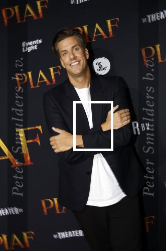 Amsterdam 13 oktober 2023
Premiere Piaf in het DeLamar theater.
Rob kemps kwam met zijn vriendin Stephanie Klaver