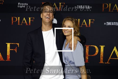 Amsterdam 13 oktober 2023
Premiere Piaf in het DeLamar theater.
Rob kemps kwam met zijn vriendin Stephanie Klaver