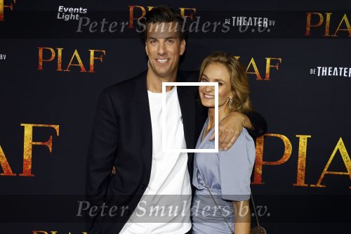 Amsterdam 13 oktober 2023
Premiere Piaf in het DeLamar theater.
Rob kemps kwam met zijn vriendin Stephanie Klaver