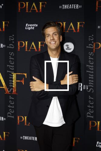 Amsterdam 13 oktober 2023
Premiere Piaf in het DeLamar theater.
Rob kemps kwam met zijn vriendin Stephanie Klaver