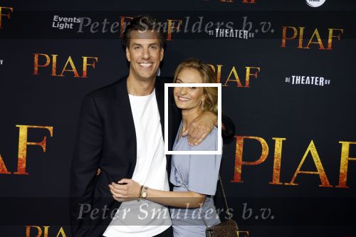Amsterdam 13 oktober 2023
Premiere Piaf in het DeLamar theater.
Rob kemps kwam met zijn vriendin Stephanie Klaver