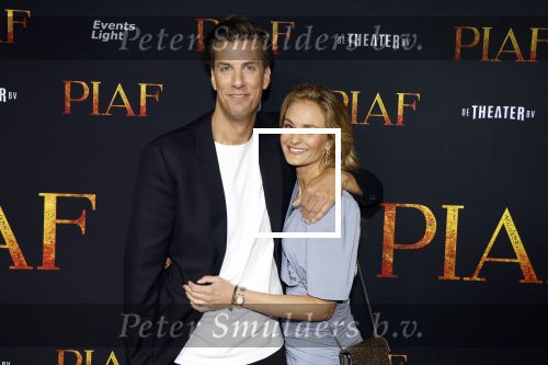 Amsterdam 13 oktober 2023
Premiere Piaf in het DeLamar theater.
Rob kemps kwam met zijn vriendin Stephanie Klaver
