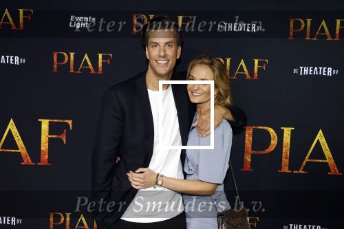 Amsterdam 13 oktober 2023
Premiere Piaf in het DeLamar theater.
Rob kemps kwam met zijn vriendin Stephanie Klaver