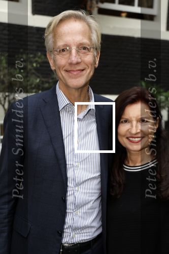 Amsterdam 10 oktober 2023
Presentatie boek moeders van Esther Goedegebuure bij het West Indisch huis. Robbert Dijkgraaf en zijn vrouw Pia de Jong
