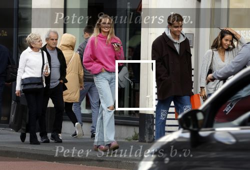 Amsterdam 5 oktober 2023
Robbert Rodenburg Romee Strijd en Monica Geuze op straat in Amsterdam zuid.