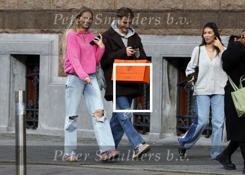 Amsterdam 5 oktober 2023
Robbert Rodenburg Romee Strijd en Monica Geuze op straat in Amsterdam zuid.