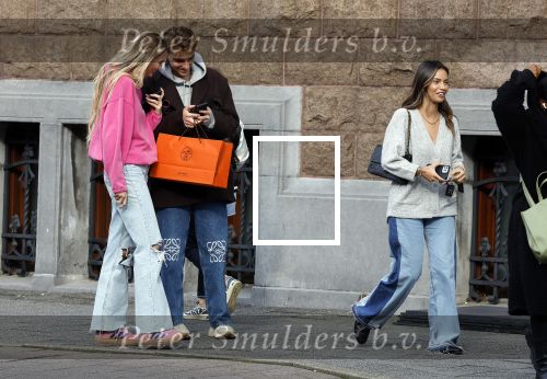 Amsterdam 5 oktober 2023
Robbert Rodenburg Romee Strijd en Monica Geuze op straat in Amsterdam zuid.