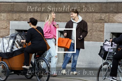 Amsterdam 5 oktober 2023
Robbert Rodenburg Romee Strijd en Monica Geuze op straat in Amsterdam zuid.