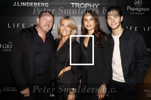 Amsterdam 30 oktober 2023
Life after Football gala LAF in grand Hotel Krasnapolsky. Robert leroy keam met zijn vriendin Jamie de Boer en zoon Joshua