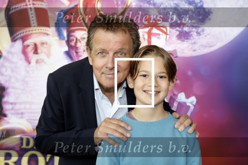 Amsterdam 30 september 2023
Premiere de Grote sinterklaasfilm in Pathe Noord.
Robert ten Brink kwam met zijn kleinzoon