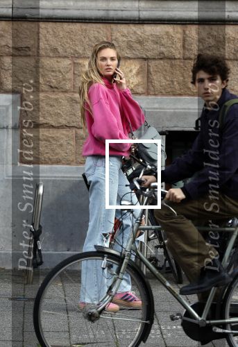 Amsterdam 5 oktober 2023
Robbert Rodenburg Romee Strijd en Monica Geuze op straat in Amsterdam zuid.