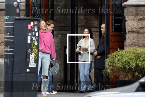Amsterdam 5 oktober 2023
Robbert Rodenburg Romee Strijd en Monica Geuze op straat in Amsterdam zuid.