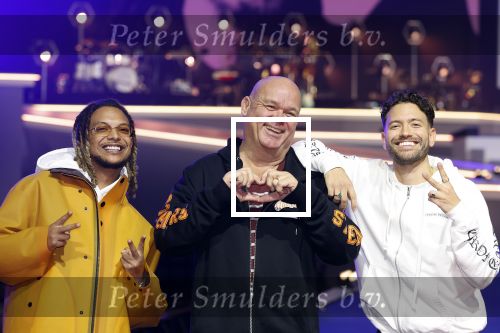 Arnhem 20 oktober 2023
Concert the streamers in het gelredome .
Deelnemers oa Susan en Freek Ronnie Flex Guus Meeuwis Nick Schilder Simon Keizer Diggy Dex Kraantje pappie Roel v Velzen Snelle Danny Vera Flemming Claude Paul de Leeuw Zoe Tauran en Frank Lammers .