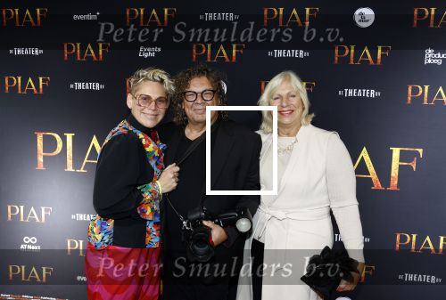 Amsterdam 13 oktober 2023
Premiere Piaf in het DeLamar theater.
Roy Beusker met vrouw en schoonmoeder