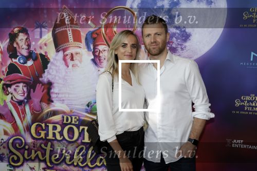 Amsterdam 30 september 2023
Premiere de Grote sinterklaasfilm in Pathe Noord.
Royce de Vries met zijn vrouw