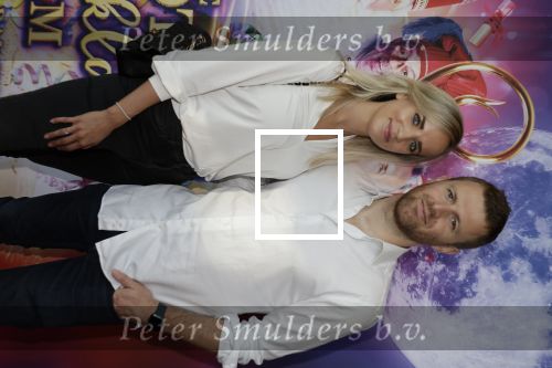 Amsterdam 30 september 2023
Premiere de Grote sinterklaasfilm in Pathe Noord.
Royce de Vries met zijn vrouw