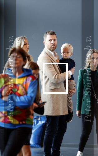 Amsterdam 30 september 2023
Premiere de Grote sinterklaasfilm in Pathe Noord.
Royce de Vries met zijn vrouw