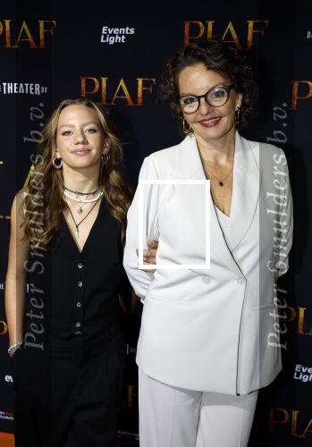 Amsterdam 13 oktober 2023
Premiere Piaf in het DeLamar theater.
Sanne Wallis de Vries met dochter