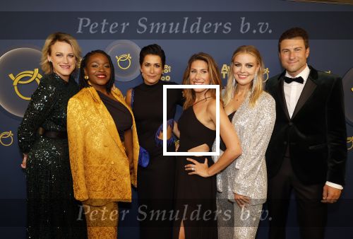 Amsterdam 12 oktober 2023
Televizierring 2023 in Carre .
Simone Weimans  Iris Larissa de Graaf Annechien Steenhuizen Mark Visser Malou Petter en Afke Boven