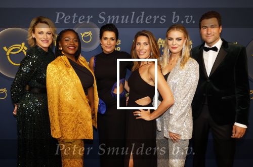 Amsterdam 12 oktober 2023
Televizierring 2023 in Carre .
Simone Weimans  Iris Larissa de Graaf Annechien Steenhuizen Mark Visser Malou Petter en Afke Boven