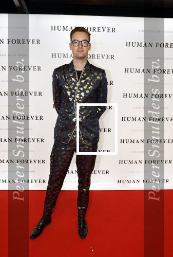 Amsterdam 9 oktober 2023
Premiere Human Forever door oa Teun Toebes in Tuschinski. Splinter Chabot