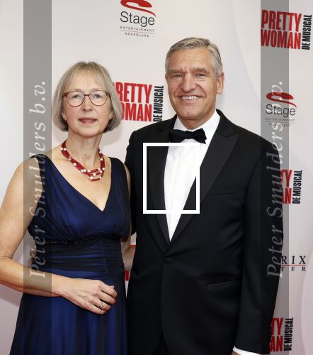 Utrecht 8 oktober 2023
Premiere Pretty Woman in het Beatrixtheater in Utrecht. Sybrand Buma met partner