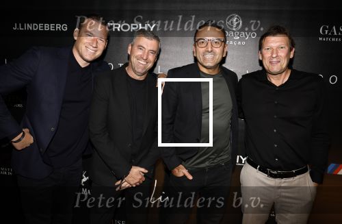 Amsterdam 30 oktober 2023
Life after Football gala LAF in grand Hotel Krasnapolsky. tamer Gonen met vrienden waaronder Steve Schumann